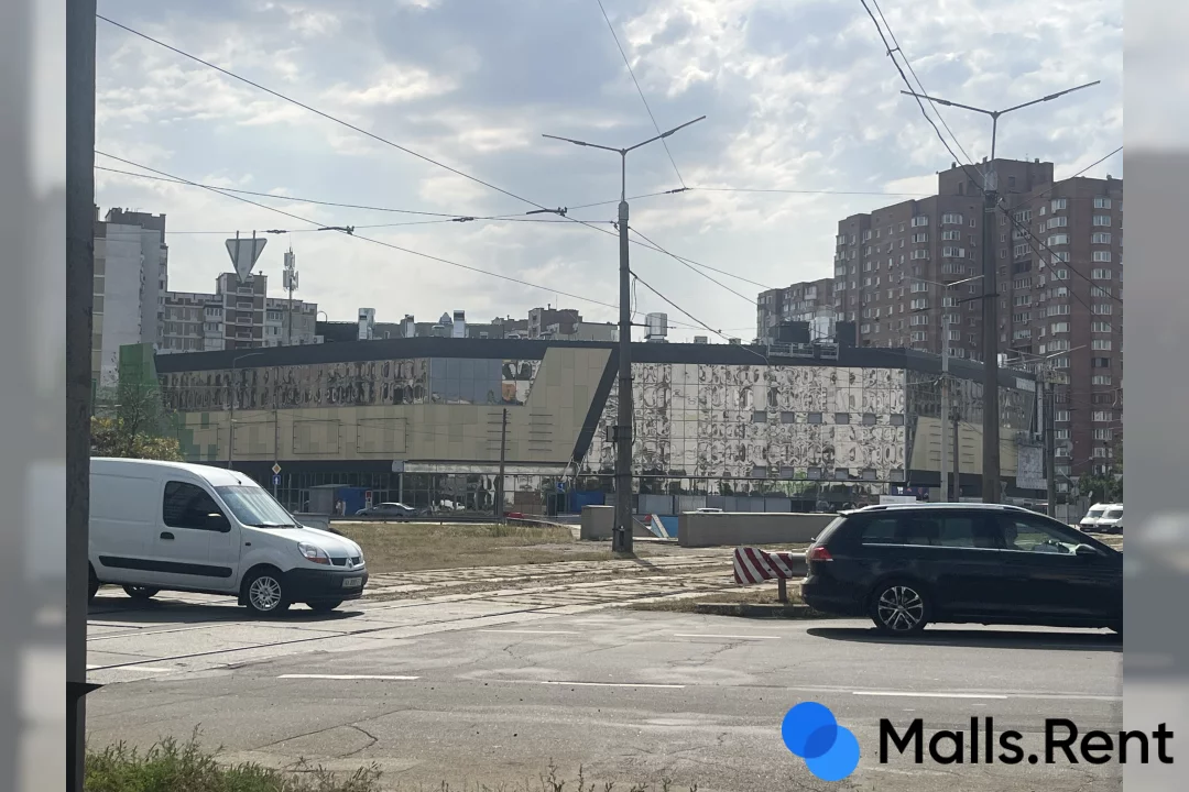 ТЦ Ревуцького, 12